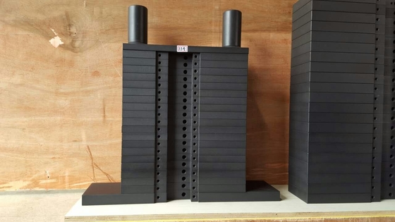 Equipamento de treinamento de força com superfície lisa